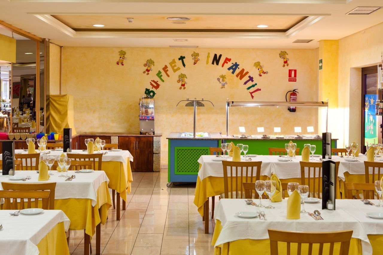 فندق أذيخيفي  فندق جي إف فانابيه المطعم الصورة